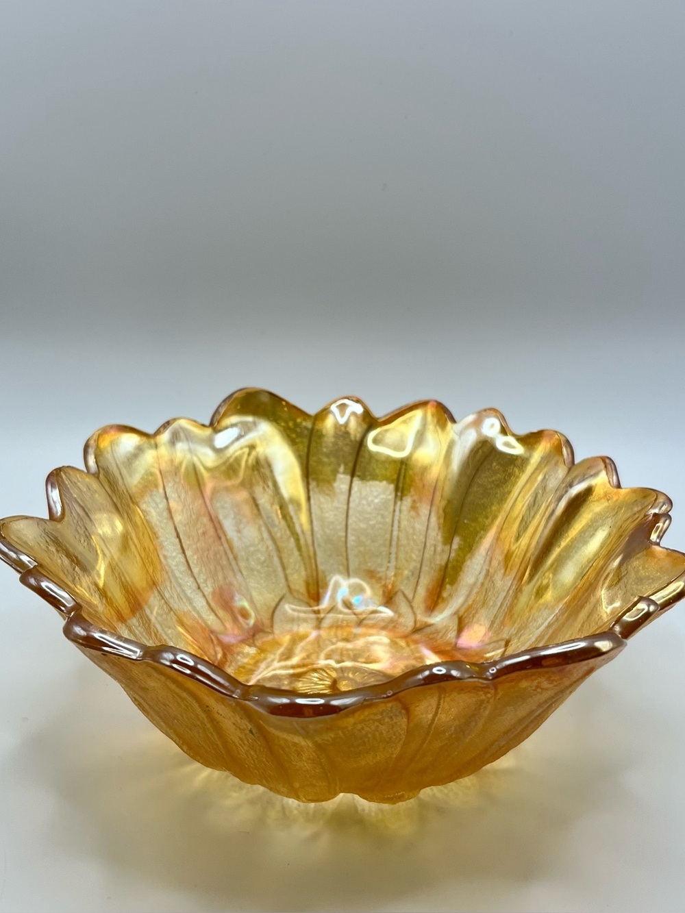 Vintage Indiana Glass Marigold Carnival Glass Sunflower (Lily Pons) Bowl 7"